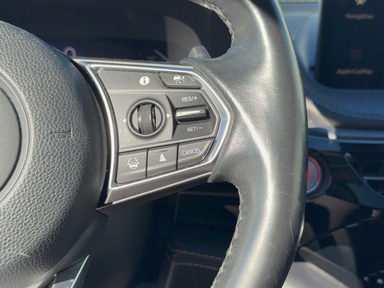 Used 2022 Acura MDX w/ Advance Package AWD/4WD image 19