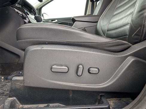 Used 2017 Ford Escape Titanium image 18