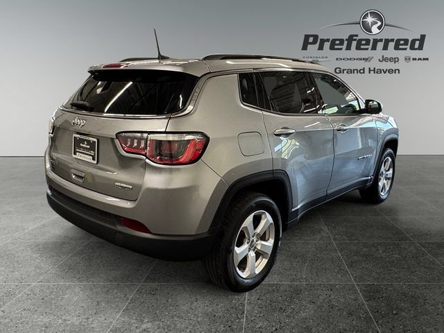 Used 2019 Jeep Compass Latitude w/ Popular Equipment Group AWD/4WD image 19