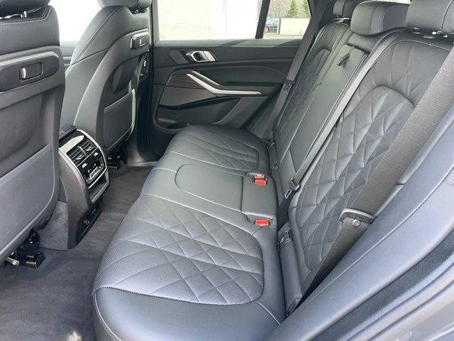 Used 2026 BMW X5 xDrive40i w/ Premium Package AWD/4WD image 7