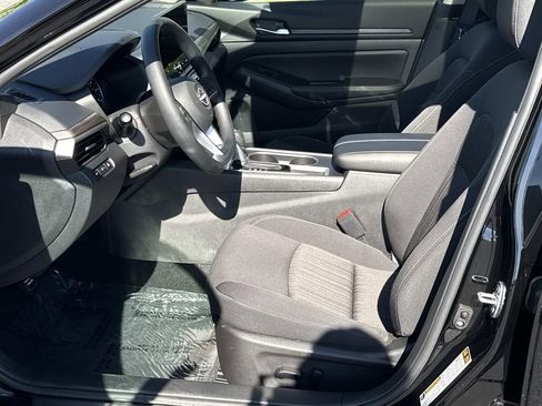 Used 2025 Nissan Altima 2.5 SV w/ SV Special Edition Package FWD image 24