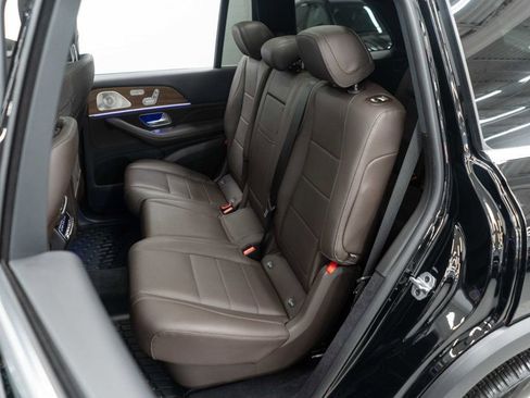 Used 2022 Mercedes-Benz GLS 450 4MATIC image 19