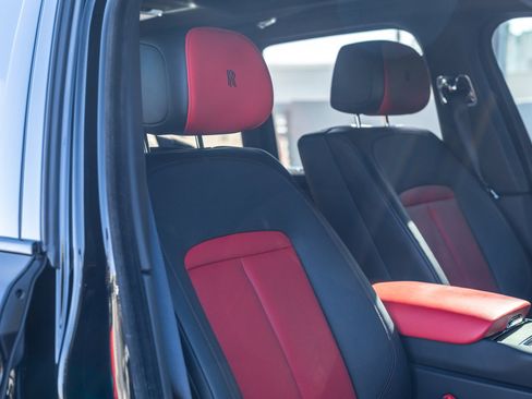 Used 2021 Rolls-Royce Cullinan image 38