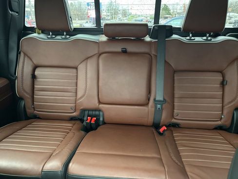 Used 2024 GMC Sierra 3500 Denali Ultimate image 32