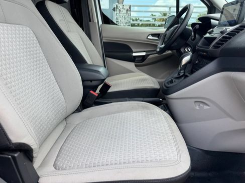 Used 2022 Ford Transit Connect XLT FWD image 16