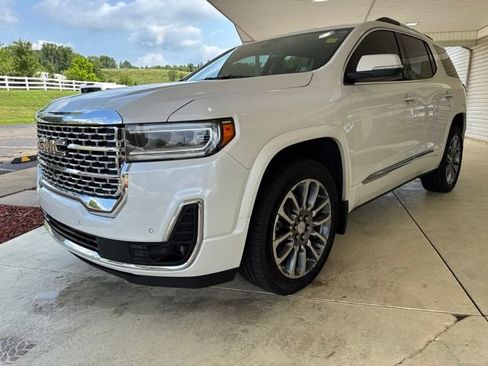 Used 2023 GMC Acadia Denali w/ Denali Technology Package AWD/4WD image 9