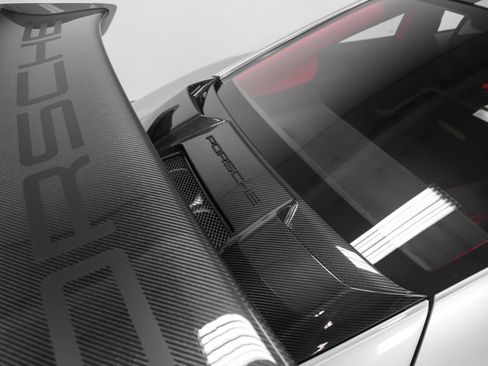 Certified 2018 Porsche 911 GT2 RS RWD image 19
