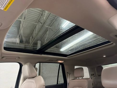 Certified 2024 Ford Expedition Limited image 10