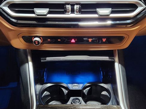 Used 2023 BMW 330i Sedan w/ Premium Package image 37