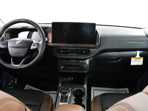 New 2026 Ford Bronco Sport Outer Banks w/ Outer Banks Tech Package+ AWD/4WD image 7