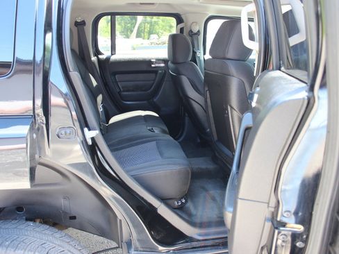 Used 2007 HUMMER H3 AWD/4WD image 36