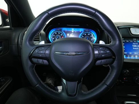 Used 2016 Chrysler 300 S image 36