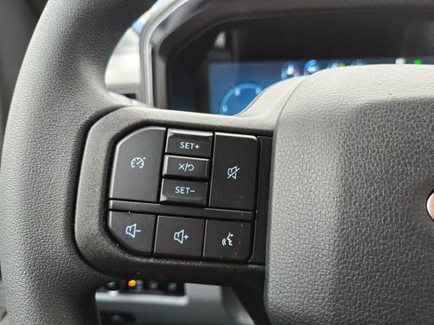 New 2026 Ford F350 XLT w/ XLT Premium Package AWD/4WD image 18