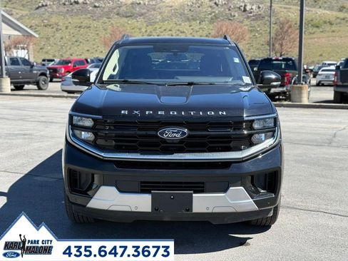 Used 2025 Ford Expedition Max Platinum AWD/4WD image 8
