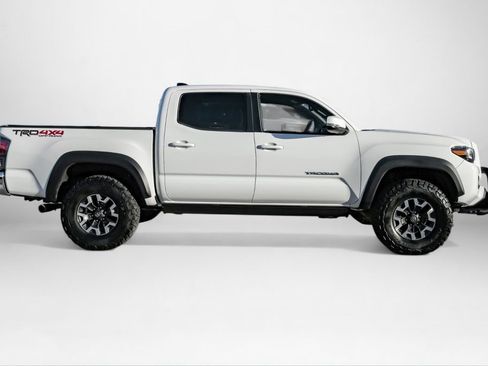 Used 2023 Toyota Tacoma TRD Off-Road image 4