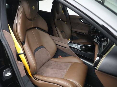 Certified 2025 Ferrari Purosangue image 19