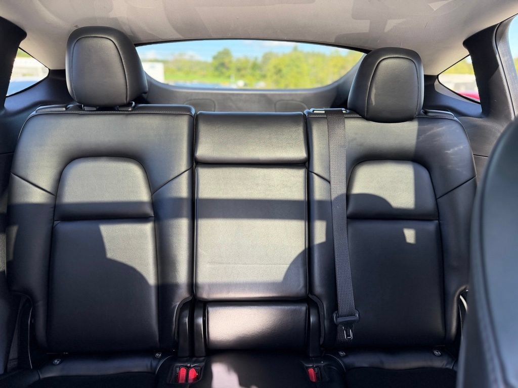 Used 2020 Tesla Model Y Long Range AWD/4WD image 21