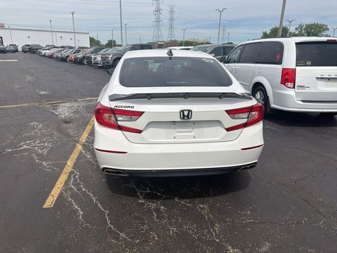 Used 2019 Honda Accord Sport image 3
