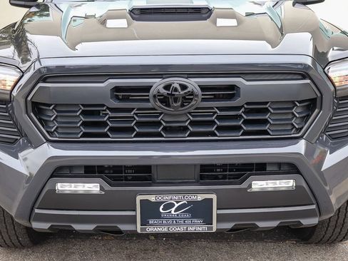 Used 2026 Toyota Tacoma TRD Sport RWD image 5
