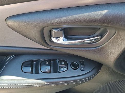 Used 2023 Nissan Murano SV w/ SV Midnight Edition Package AWD/4WD image 10