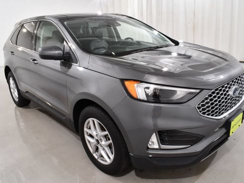 Used 2023 Ford Edge SEL w/ Convenience Package AWD/4WD image 5