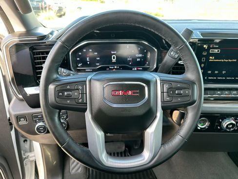 Used 2024 GMC Sierra 1500 Elevation AWD/4WD image 14