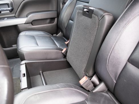 Used 2018 Chevrolet Silverado 1500 LT w/ All Star Edition image 9