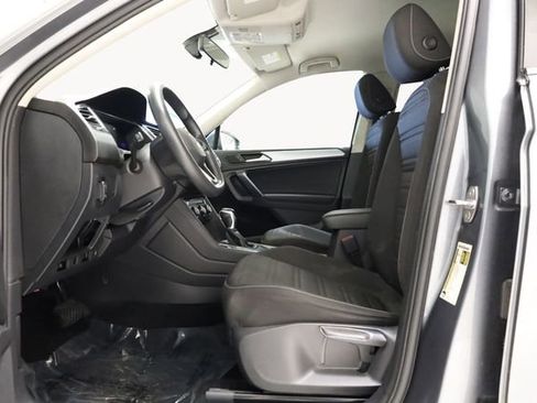 Used 2023 Volkswagen Tiguan S image 13