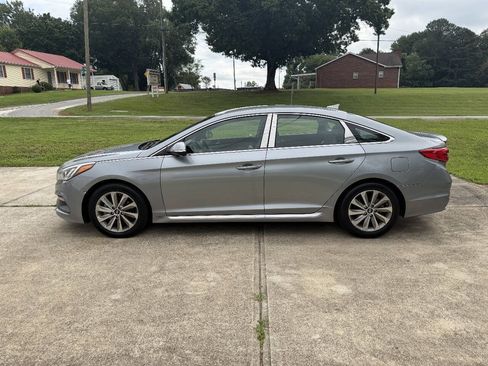 Used 2015 Hyundai Sonata Sport FWD image 4