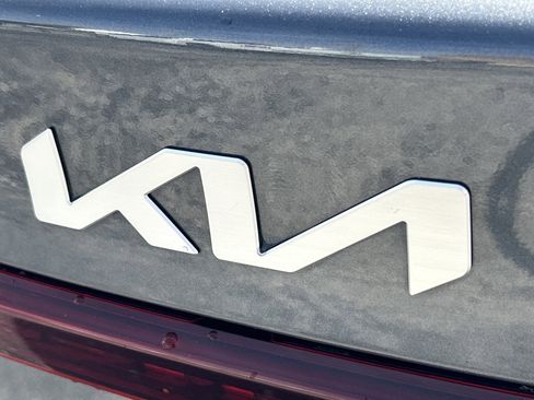 Used 2024 Kia Forte LXS FWD image 12