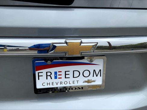 Used 2023 Chevrolet Traverse High Country w/ LPO, Floor Liner Package FWD image 33