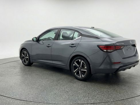 Used 2025 Nissan Sentra SV image 6
