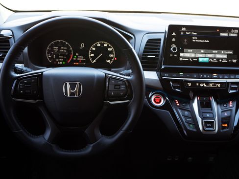 Used 2025 Honda Odyssey Touring image 20