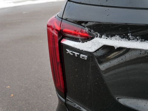 Certified 2024 Cadillac XT6 Premium Luxury w/ LPO, Floor Liner Package image 12