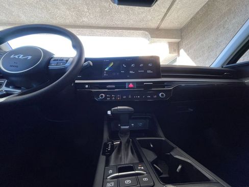 Used 2025 Kia K5 LXS image 17
