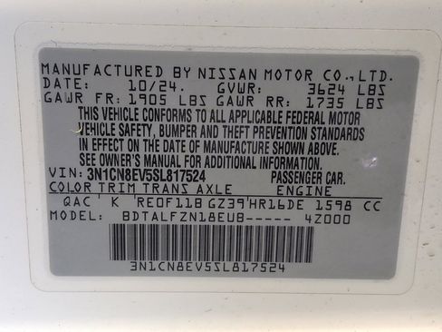 Used 2025 Nissan Versa SV FWD image 33