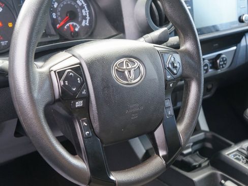 Used 2022 Toyota Tacoma SR image 11