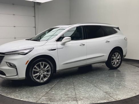 Certified 2024 Buick Enclave Essence w/ Experience Buick Package image 39