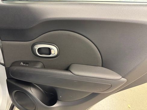 Used 2019 Kia Soul w/ Option Group 020 FWD image 21