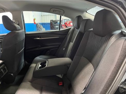 Used 2025 Toyota Camry LE FWD image 18