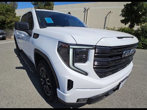 Used 2022 GMC Sierra 1500 Elevation w/ LPO, Elevation Black Package RWD image 3