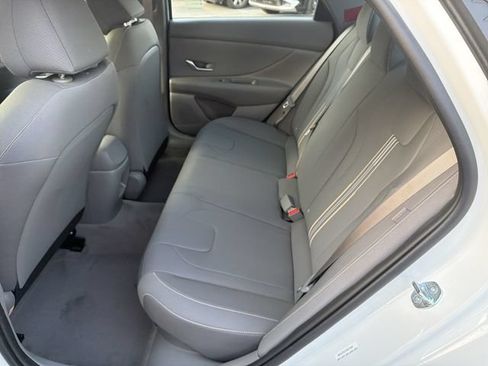 New 2026 Hyundai Elantra Hybrid FWD image 22