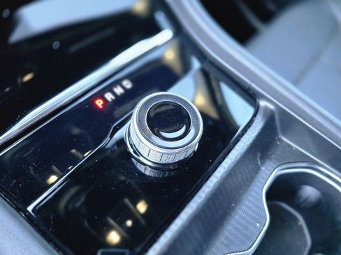 Used 2025 Jeep Grand Cherokee L Limited w/ Black Appearance Package image 22