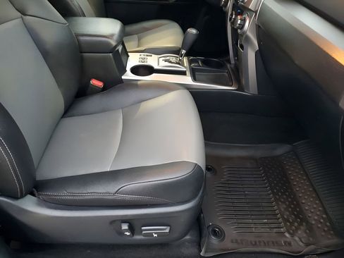 Used 2021 Toyota 4Runner SR5 Premium image 16