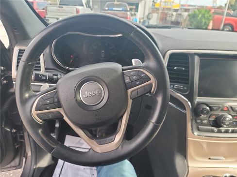 Used 2014 Jeep Grand Cherokee Limited image 18