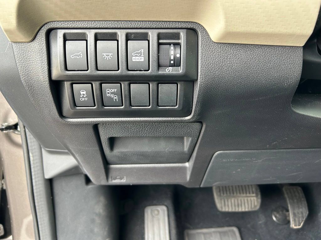 Used 2021 Subaru Ascent Premium w/ Sport Package AWD/4WD image 19