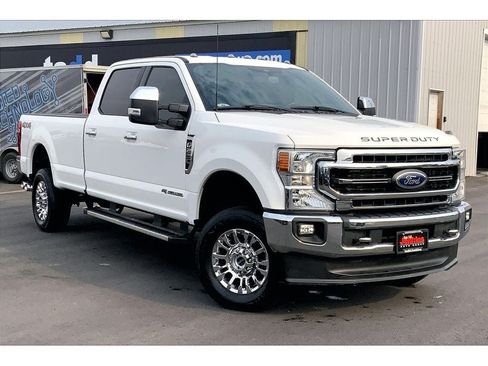 Used 2022 Ford F250 Lariat w/ Lariat Ultimate Package AWD/4WD image 2