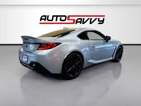 Used 2022 Toyota GR86 Premium w/ ALL Weather Mat Package (TMS) RWD image 7