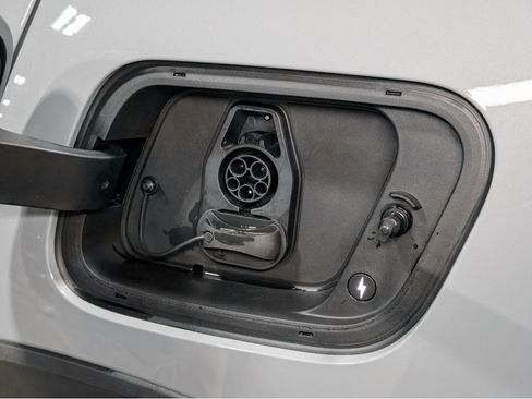 Used 2026 Volvo EX30 Cross Country Ultra w/ Protection Package Premier AWD/4WD image 5