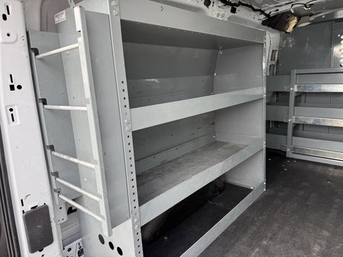 Used 2017 Ford Transit 250 250 3dr SWB Low Roof Cargo Van image 7